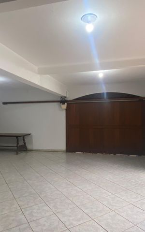 Casa à venda com 500m², 2 quartos e 6 vagasÁrea comum