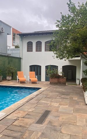 Casa à venda com 500m², 2 quartos e 6 vagasÁrea comum