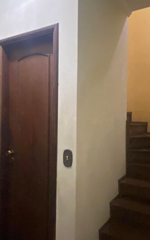 Casa à venda com 500m², 2 quartos e 6 vagasCorredor