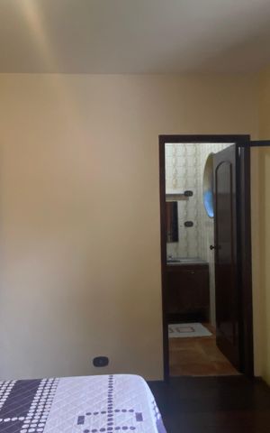 Casa à venda com 500m², 2 quartos e 6 vagasSuíte