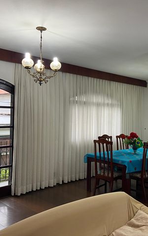 Casa à venda com 500m², 2 quartos e 6 vagasSala