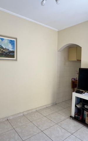 Casa à venda com 480m², 5 quartos e 4 vagas Casa à venda com 480m², 5 quartos e 4 vagasSala 2