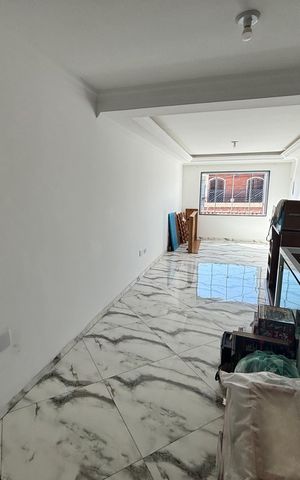 Casa à venda com 95m², 3 quartos e 2 vagasSala