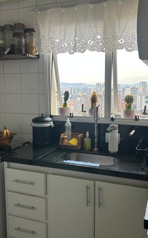 Apartamento à venda com 54m², 2 quartos e 2 vagas Apartamento à venda com 54m², 2 quartos e 2 vagasCozinha