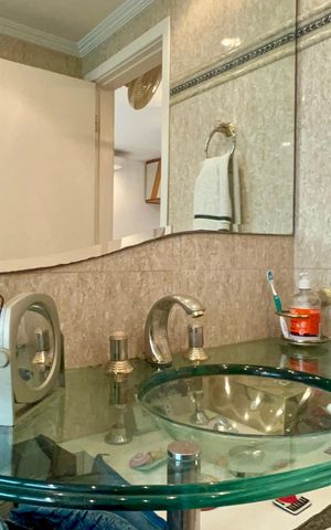 Apartamento para alugar com 72m², 1 quarto e 1 vaga Apartamento para alugar com 72m², 1 quarto e 1 vagaBanheiro da Suíte
