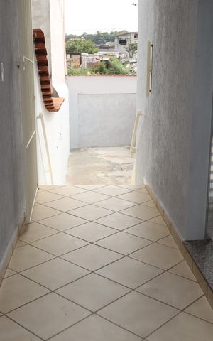 Casa à venda com 250m², 3 quartos e 2 vagasCorredor externo