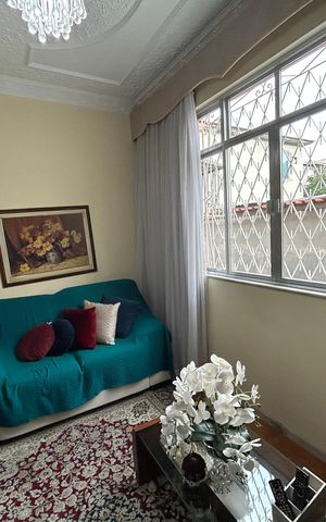 Casa à venda com 220m², 3 quartos e 3 vagasSala