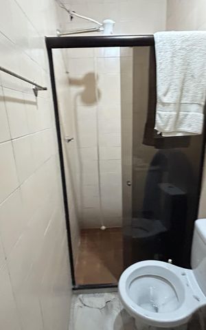 Casa à venda com 220m², 3 quartos e 3 vagasBanheiro da Suíte