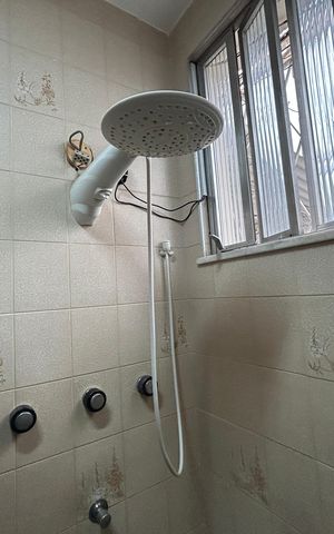 Casa à venda com 220m², 3 quartos e 3 vagasBanheiro Social