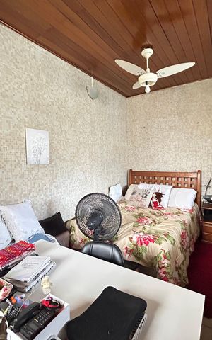Casa à venda com 220m², 3 quartos e 3 vagasSuite