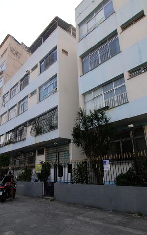 Apartamento à venda com 85m², 2 quartos e 1 vagaFachada do Prédio