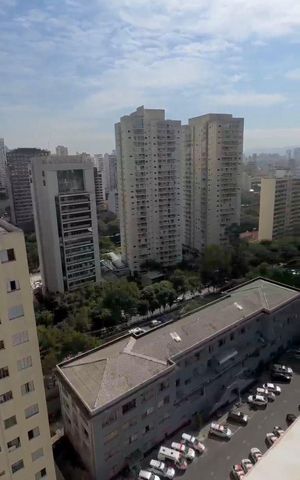 Apartamento à venda com 81m², 3 quartos e 1 vaga Apartamento à venda com 81m², 3 quartos e 1 vagaVista