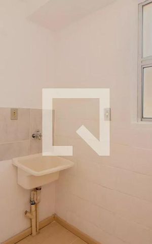 Apartamento à venda com 39m², 2 quartos e 1 vaga Apartamento à venda com 39m², 2 quartos e 1 vagaBanheiro
