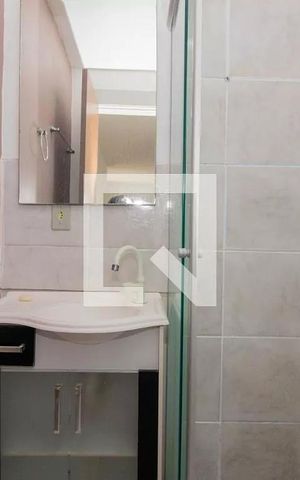 Apartamento à venda com 39m², 2 quartos e 1 vaga Apartamento à venda com 39m², 2 quartos e 1 vagaBanheiro