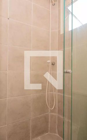 Apartamento à venda com 39m², 2 quartos e 1 vaga Apartamento à venda com 39m², 2 quartos e 1 vagaBanheiro