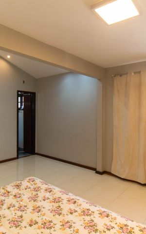 Casa à venda com 590m², 3 quartos e 2 vagas