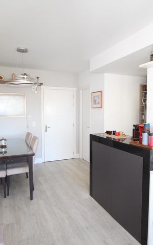 Apartamento à venda com 67m², 2 quartos e 2 vagasSala