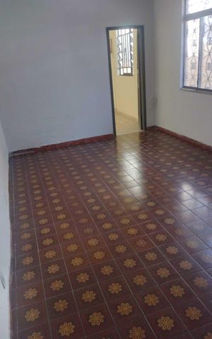 Casa para alugar com 40m², 2 quartos e sem vaga Casa para alugar com 40m², 2 quartos e sem vagaSala