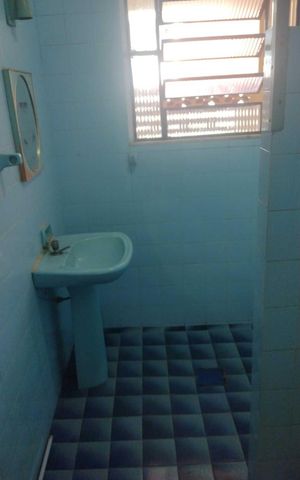 Casa para alugar com 40m², 2 quartos e sem vaga Casa para alugar com 40m², 2 quartos e sem vagaBanheiro
