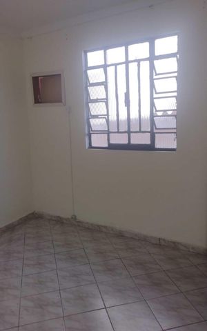 Casa para alugar com 40m², 2 quartos e sem vaga Casa para alugar com 40m², 2 quartos e sem vagaQuarto
