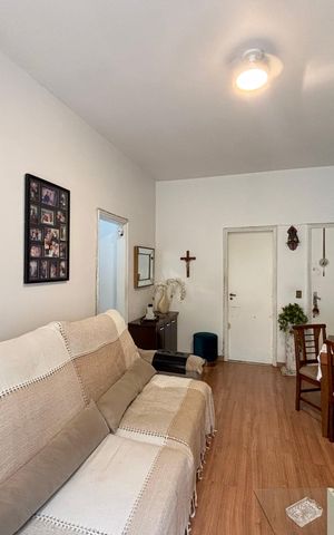 Apartamento à venda com 76m², 3 quartos e sem vaga Apartamento à venda com 76m², 3 quartos e sem vagaSala