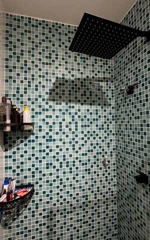 Apartamento à venda com 55m², 1 quarto e 1 vaga Apartamento à venda com 55m², 1 quarto e 1 vagaBanheiro da Suíte