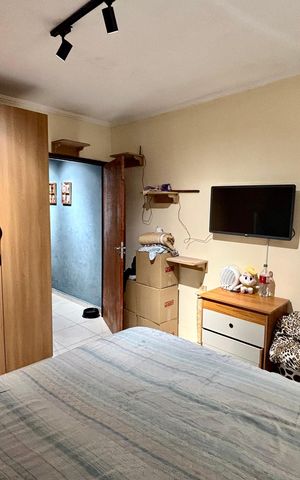 Casa à venda com 50m², 2 quartos e 1 vagaQuarto 