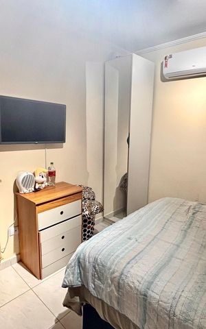 Casa à venda com 50m², 2 quartos e 1 vagaQuarto 