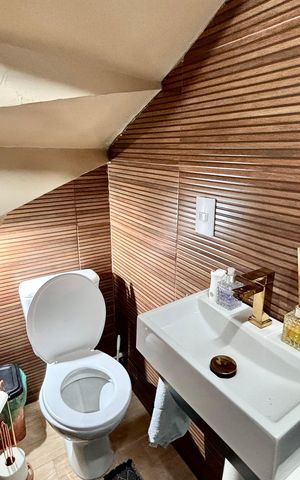 Casa à venda com 50m², 2 quartos e 1 vagaLavabo
