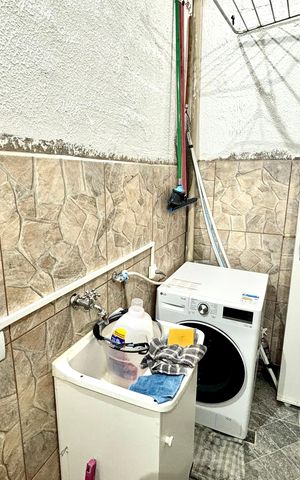 Casa à venda com 50m², 2 quartos e 1 vagaÁrea de Serviço