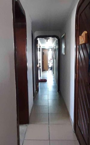 Apartamento à venda com 140m², 4 quartos e 2 vagas Apartamento à venda com 140m², 4 quartos e 2 vagasCorredor