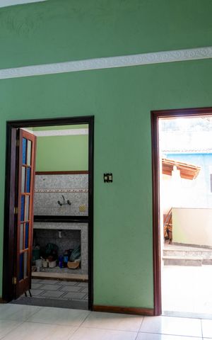 Casa à venda com 150m², 4 quartos e sem vaga