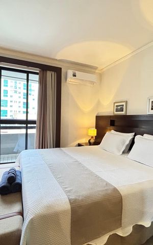 Studio à venda com 33m², 1 quarto e 1 vaga Studio à venda com 33m², 1 quarto e 1 vagaStudio