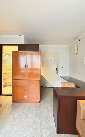 Studio à venda com 33m², 1 quarto e 1 vaga Studio à venda com 33m², 1 quarto e 1 vagaStudio