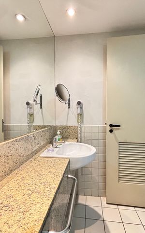 Studio à venda com 33m², 1 quarto e 1 vaga Studio à venda com 33m², 1 quarto e 1 vagaBanheiro