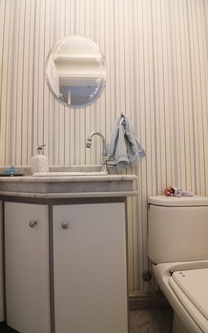 Apartamento à venda com 164m², 4 quartos e 3 vagasLavabo 
