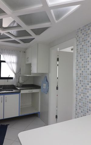 Apartamento à venda com 164m², 4 quartos e 3 vagasCozinha 