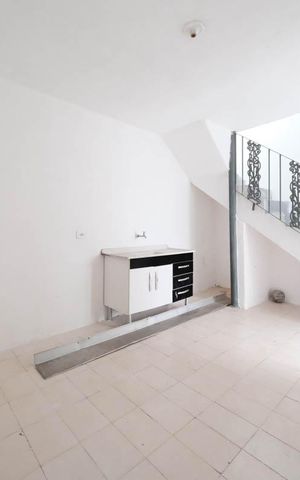 Casa para alugar com 60m², 1 quarto e sem vagaCozinha e Área de Serviço