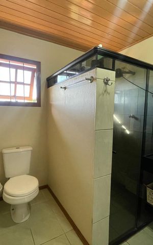 Casa à venda com 170m², 4 quartos e 4 vagas