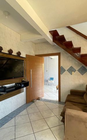 Casa à venda com 170m², 4 quartos e 4 vagas