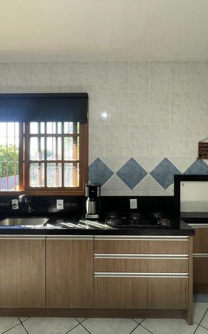 Casa à venda com 170m², 4 quartos e 4 vagas