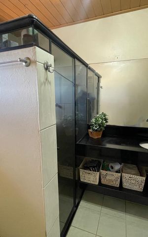 Casa à venda com 170m², 4 quartos e 4 vagas