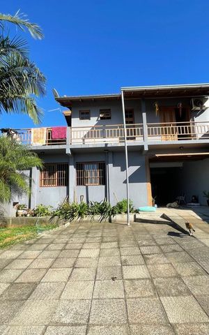 Casa à venda com 170m², 4 quartos e 4 vagas