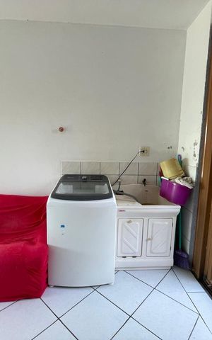 Casa à venda com 170m², 4 quartos e 4 vagas