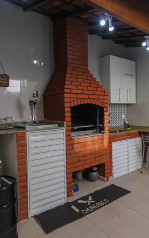 Casa à venda com 270m², 3 quartos e 4 vagas Casa à venda com 270m², 3 quartos e 4 vagasÁrea gourmet
