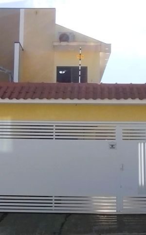 Casa à venda com 270m², 3 quartos e 4 vagas
