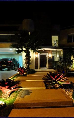 Casa para alugar com 800m², 4 quartos e 6 vagas Casa para alugar com 800m², 4 quartos e 6 vagasÁrea externa