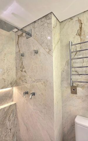 Apartamento à venda com 221m², 4 quartos e 3 vagasBanheiro da Suíte 2