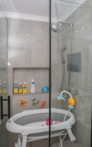 Apartamento à venda com 76m², 2 quartos e 2 vagas Apartamento à venda com 76m², 2 quartos e 2 vagasBanheiro Social