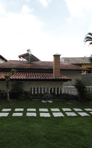 Casa à venda com 215m², 4 quartos e 4 vagasÁrea externa